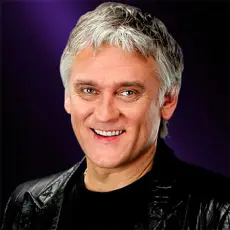 Артист Александр Маршал