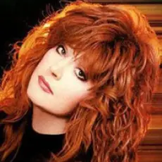 Артист Алла Пугачёва