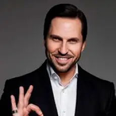 Артист Артур Пирожков