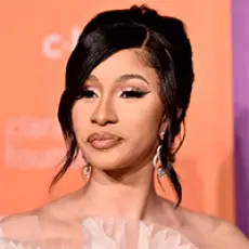 Артист Cardi B