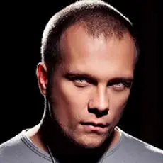 Артист DJ Groove