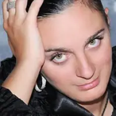 Артист Елена Ваенга