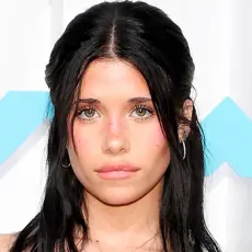 Артист Nessa Barrett