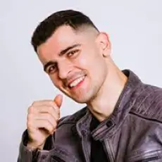 Артист Ніколас Карма