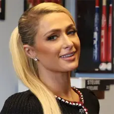 Артист Paris Hilton