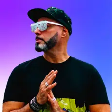 Артист Roger Sanchez