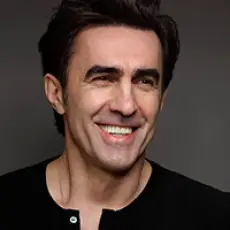 Артист Вячеслав Бутусов