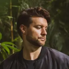 Yotto feat. CAPS - Wondering