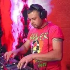 Dj Kapral - Plucked