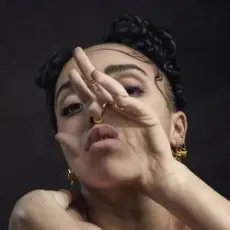 FKA Twigs - Figure 8