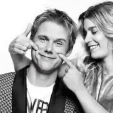 Armin van Buuren feat. Ana Criado - Suddenly Summer (Original Mix)