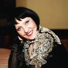 Галина Ненашева - Надела валенки