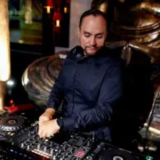 3NT Vs. DJ Renat - Apple Pie