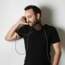 Thomas Bronszwaer - Close Horizon