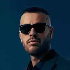 Deyv Valonsky - Grayscale