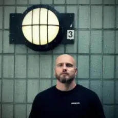 Emba & Lily Denning - Feel Alive